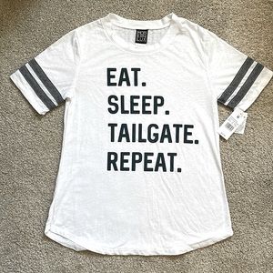 NWT Modern Lux Eat, Sleep, Tailgate T-Shirt (Size: Medium)